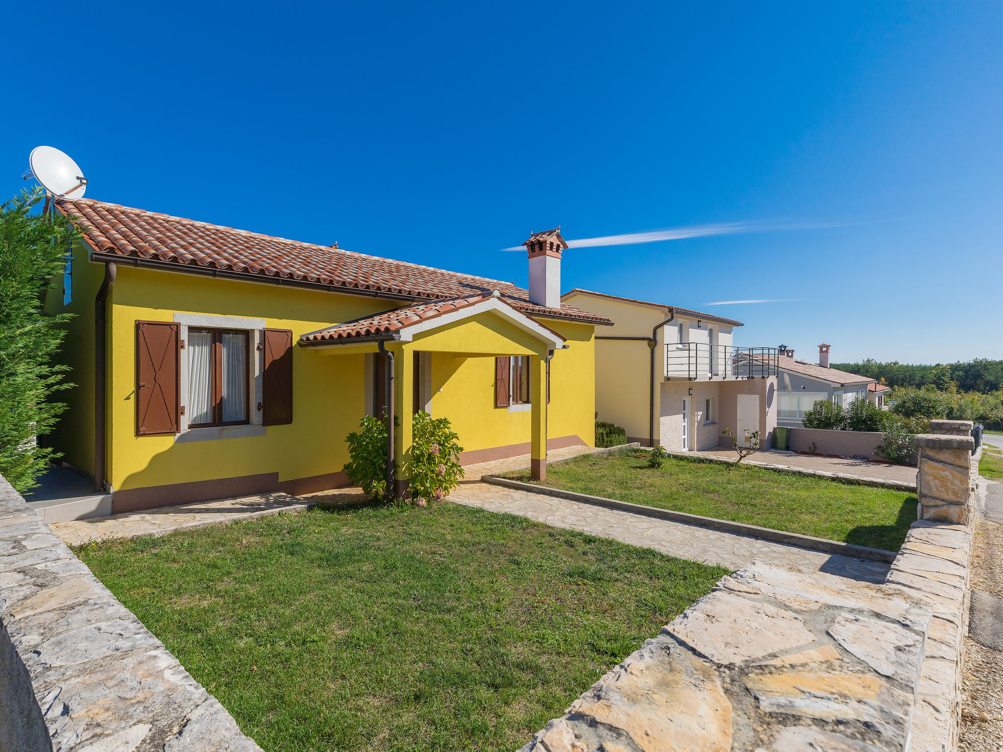 Photo 4 - Maison de 4 chambres à Sveta Nedelja avec piscine privée et vues à la mer