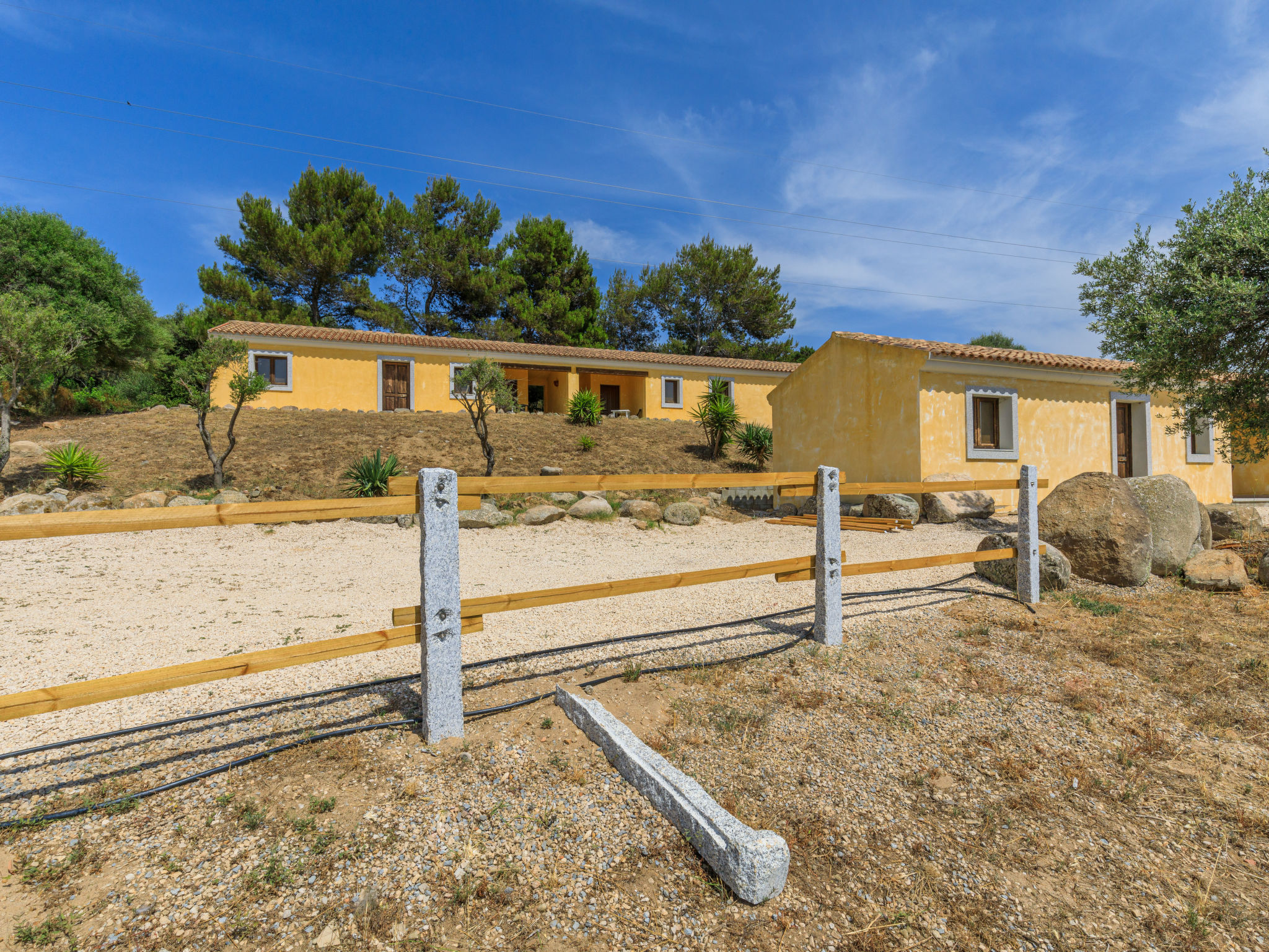 Foto 20 - Haus mit 1 Schlafzimmer in Badesi mit schwimmbad und blick aufs meer