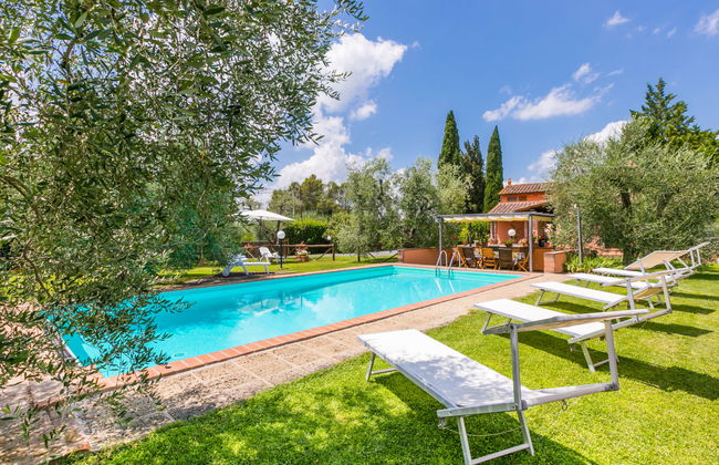 5 bedroom House in San Miniato with private pool and garden - Photo 2