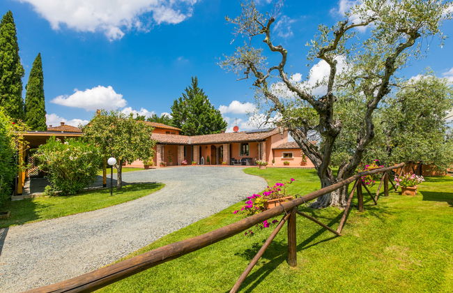 5 bedroom House in San Miniato with private pool and garden - Photo 1