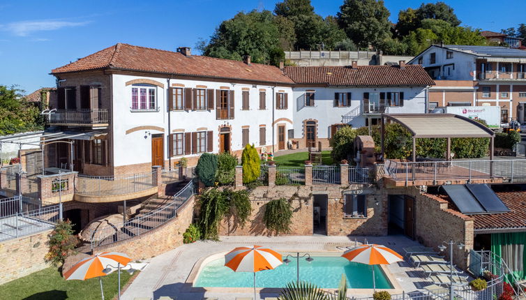 Foto 1 - Apartamento de 1 quarto em Cossombrato com piscina e jardim