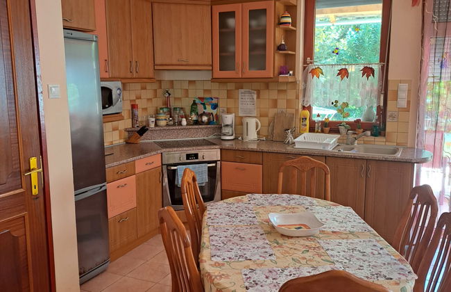 Casa de 3 quartos em Balatonfenyves com jardim e terraço - Foto 17