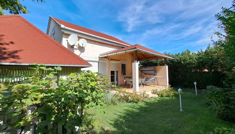 Photo 1 - Maison de 3 chambres à Balatonfenyves avec jardin et terrasse