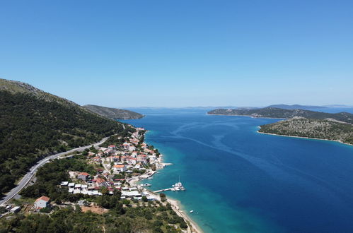 Photo 9 - Appartement de 2 chambres à Sibenik avec vues à la mer