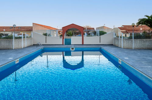 Foto 21 - Apartamento de 1 habitación en Narbonne con piscina y vistas al mar