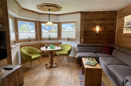 Photo 3 - Appartement de 2 chambres à Aschau im Zillertal avec terrasse et vues sur la montagne