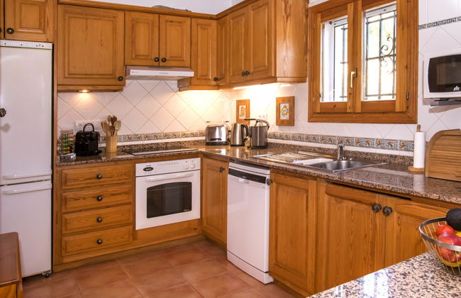 Casa de 5 quartos em El Ràfol d'Almúnia com piscina privada e jardim - Foto 12