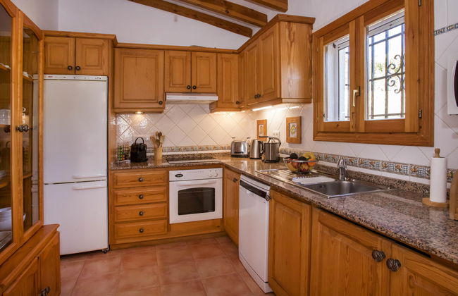 Casa de 5 quartos em El Ràfol d'Almúnia com piscina privada e jardim - Foto 13