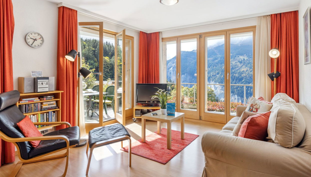Apartamento de 3 quartos em Lauterbrunnen com terraço - Foto 1