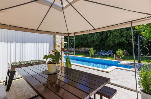 Foto 4 - Haus mit 2 Schlafzimmern in Marčana mit schwimmbad und garten