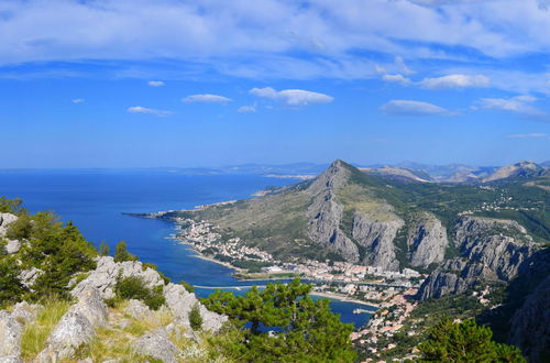 Foto 31 - Casa con 3 camere da letto a Omiš con giardino e terrazza