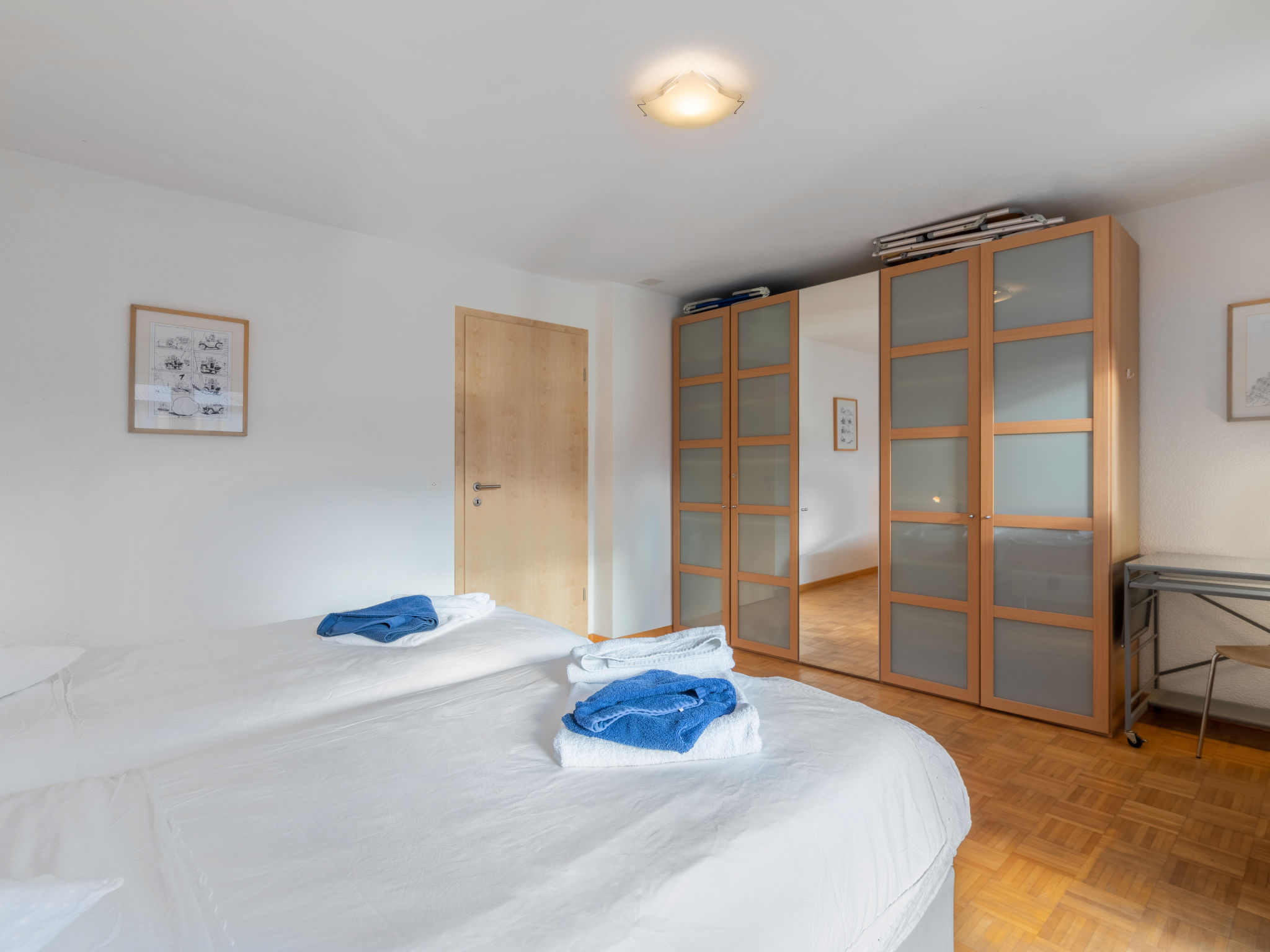 Foto 19 - Appartamento con 4 camere da letto a Port-Valais con vista sulle montagne