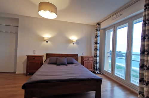 Foto 4 - Appartamento con 2 camere da letto a Saint-Malo con vista mare