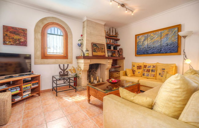 Casa de 4 quartos em Muro com piscina privada e jardim - Foto 2