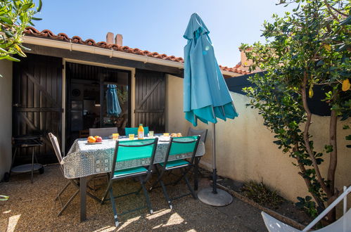 Photo 14 - Maison de 1 chambre à Le Grau-du-Roi avec terrasse et vues à la mer