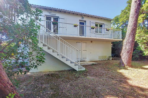 Foto 16 - Apartamento de 3 quartos em Vaux-sur-Mer com jardim