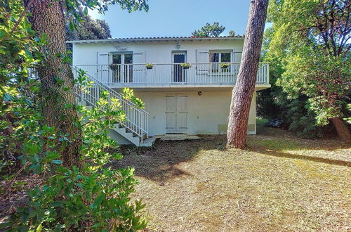 Foto 23 - Apartamento de 3 quartos em Vaux-sur-Mer com jardim