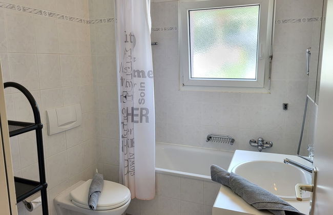 Apartamento de 2 quartos em Caslano com piscina e jardim - Foto 20