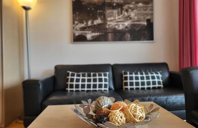Apartamento de 2 quartos em Caslano com piscina e jardim - Foto 7