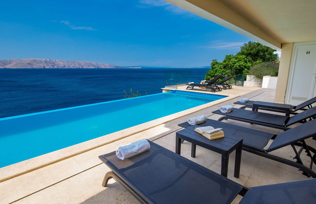 Apartamento de 2 quartos em Senj com piscina e jardim - Foto 10