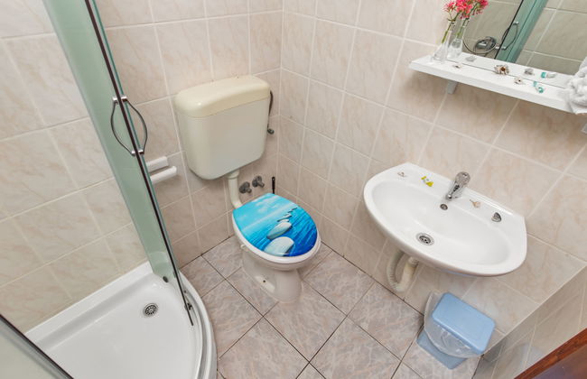 Apartamento de 2 quartos em Senj com piscina e jardim - Foto 17