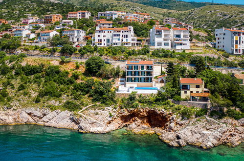 Photo 25 - Appartement de 2 chambres à Senj avec piscine et jardin