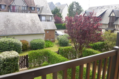 Foto 14 - Apartamento de 1 habitación en Cabourg con vistas al mar