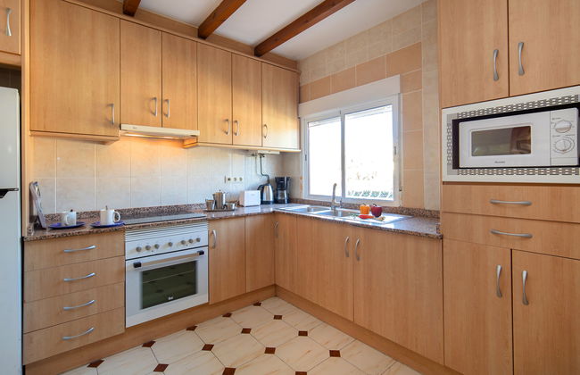 Casa de 8 quartos em Calp com piscina privada e jardim - Foto 3
