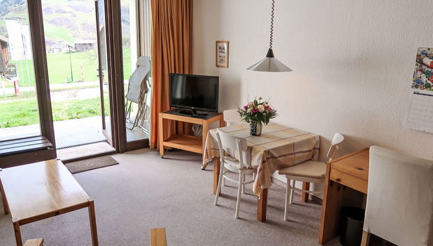 Apartment mit 2 Schlafzimmern in Disentis/Mustér mit schwimmbad und garten - Foto 2