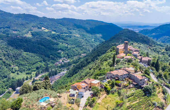 Apartamento de 3 quartos em Pescia com piscina e jardim - Foto 6