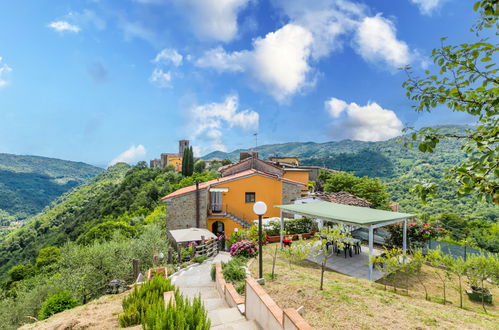 Photo 2 - Appartement de 2 chambres à Pescia avec piscine et jardin