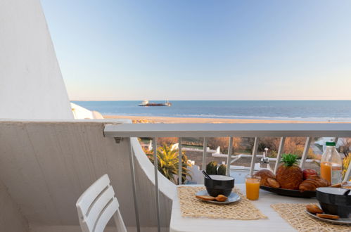 Foto 6 - Apartamento de 2 quartos em La Grande-Motte com piscina e vistas do mar