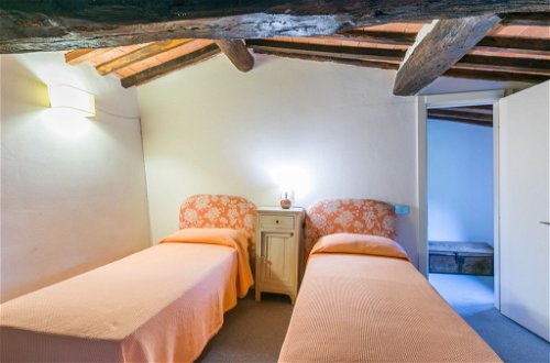 Foto 37 - Haus mit 3 Schlafzimmern in Pescia mit schwimmbad und garten