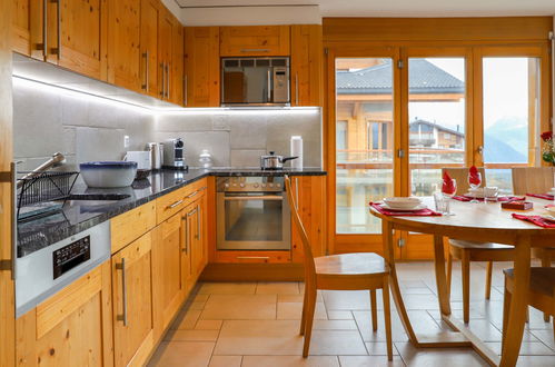 Photo 5 - 4 bedroom Apartment in Nendaz with swimming pool and terrace