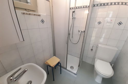 Foto 14 - Casa con 3 camere da letto a Lugano con piscina privata e giardino