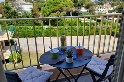 Foto 2 - Apartamento de 1 quarto em Antibes com vistas do mar