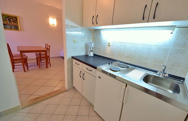 Apartamento de 2 quartos em Orebić com piscina e jardim - Foto 7