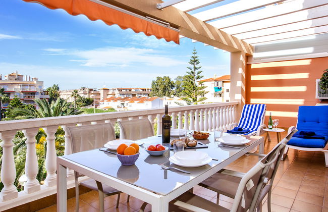 Apartamento de 3 quartos em Dénia com piscina e jardim - Foto 2