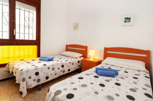 Foto 5 - Apartment mit 2 Schlafzimmern in Llançà mit blick aufs meer