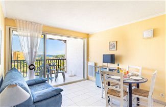 Foto 1 - Apartamento de 1 quarto em Cogolin com piscina e vistas do mar