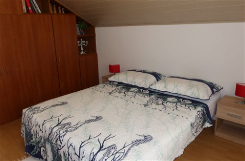 Foto 9 - Apartment mit 3 Schlafzimmern in Vir mit terrasse und blick aufs meer