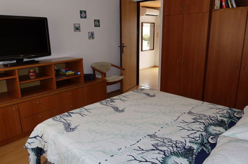 Foto 10 - Appartamento con 3 camere da letto a Vir con terrazza