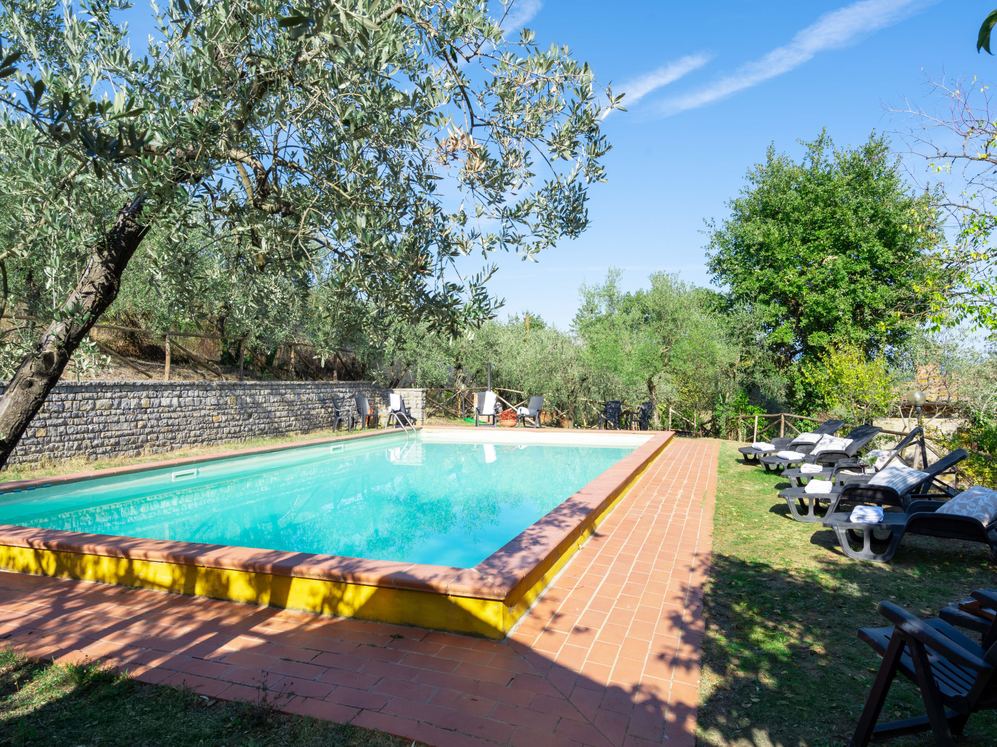 Photo 36 - 5 bedroom House in Montevarchi with private pool and garden