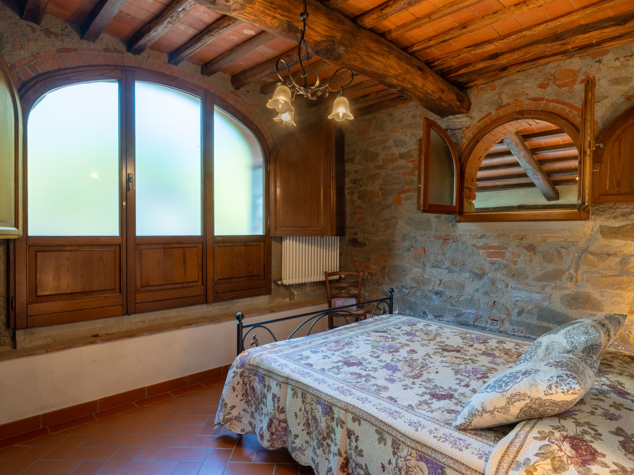 Foto 27 - Haus mit 5 Schlafzimmern in Montevarchi mit privater pool und garten