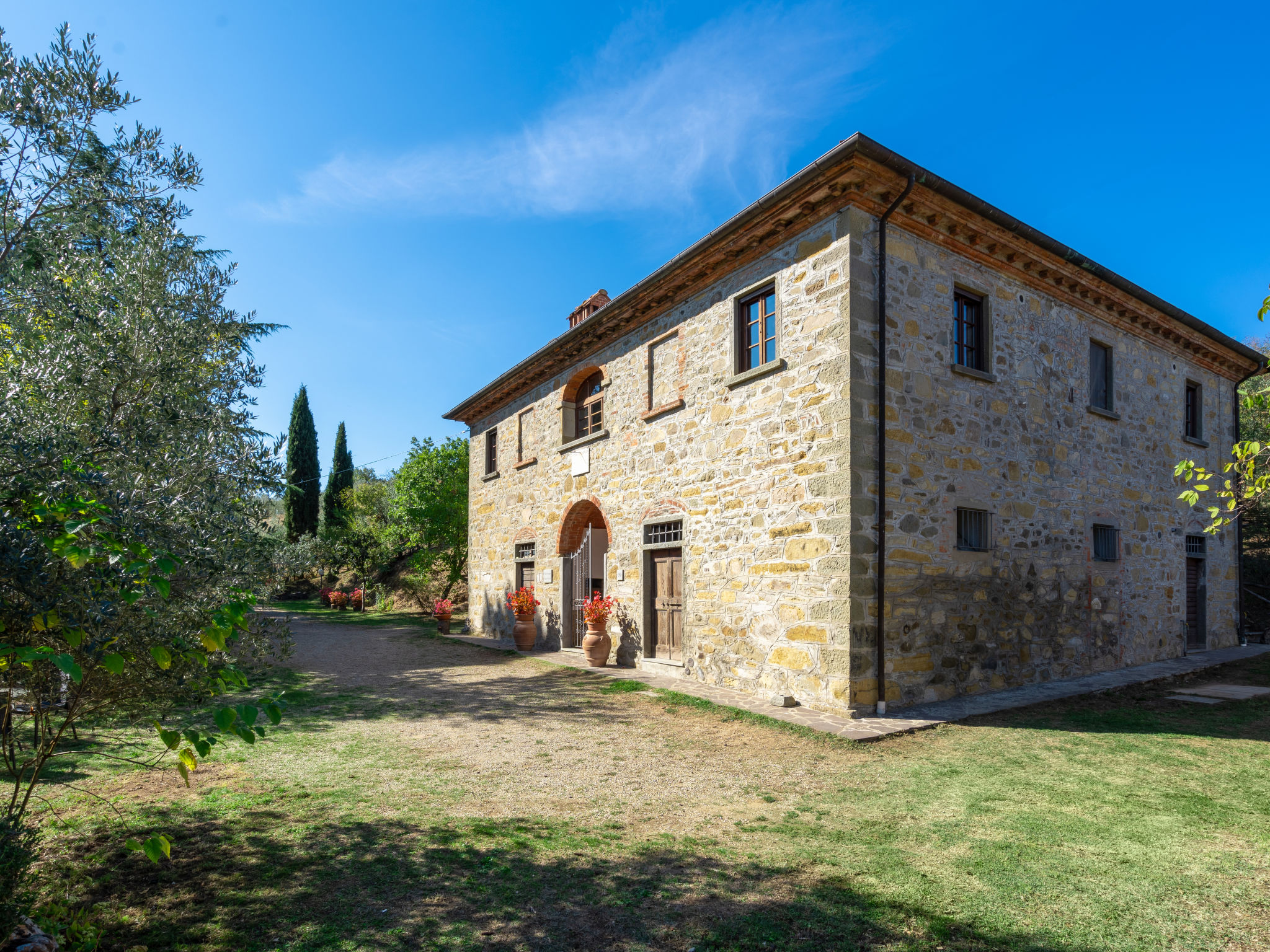 Foto 6 - Haus mit 5 Schlafzimmern in Montevarchi mit privater pool und garten