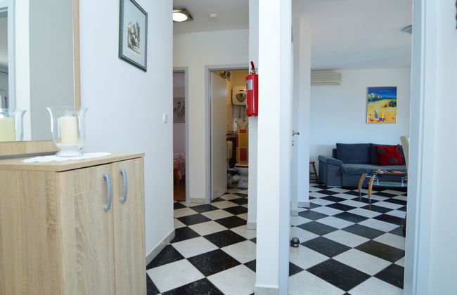 Apartamento de 3 quartos em Omiš com jardim e terraço - Foto 17