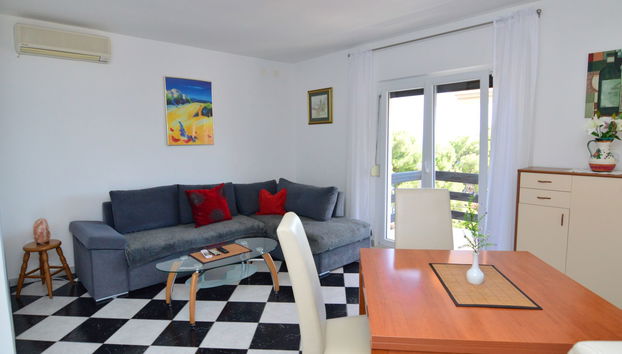 Apartment mit 3 Schlafzimmern in Omiš mit garten und terrasse - Foto 2