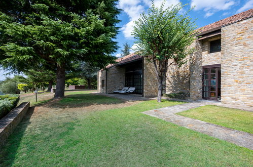 Foto 2 - Casa de 4 quartos em Santo Stefano Belbo com piscina privada e jardim