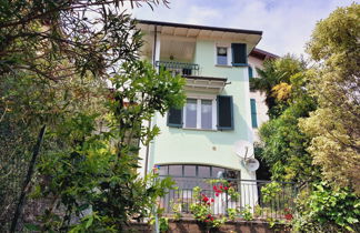 Foto 2 - Casa de 1 habitación en Colico con terraza y vistas a la montaña