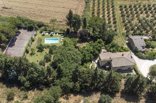 Foto 1 - Casa de 6 quartos em Magione com piscina privada e vista para a montanha